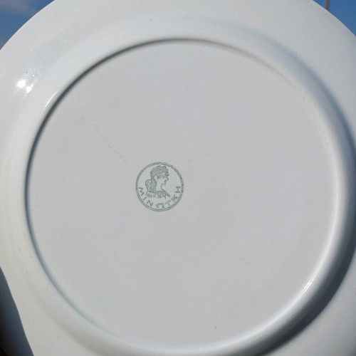 Collectible Minoan decorative plate like new Greek production