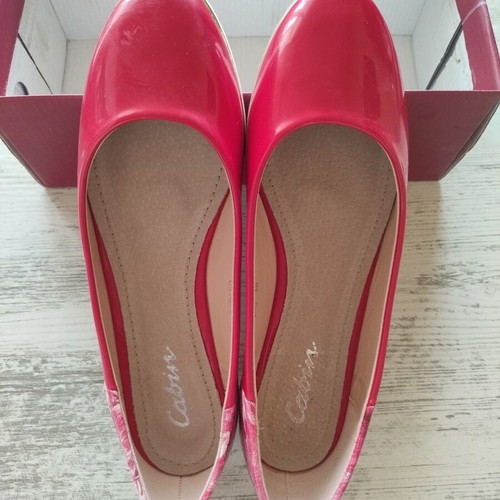 Red women's ballerina shoes new, light and comfortable