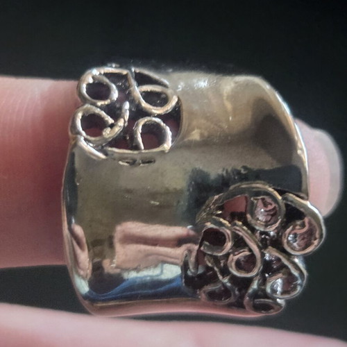 Statement ring like new, wide band, modern boho design, alpaca