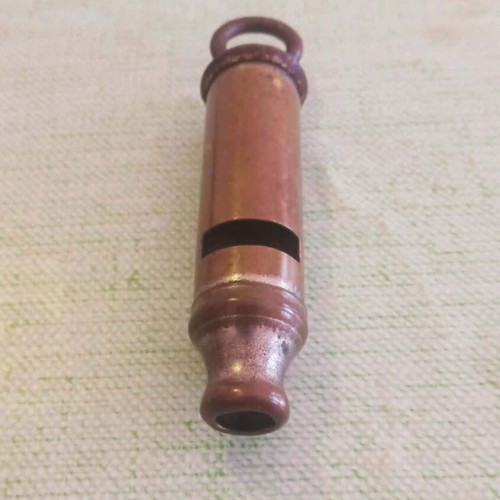 Metropolitan type brass whistle vintage like new, police style