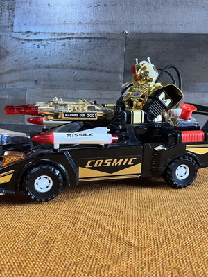 Robot Cosmic Raider Force like new, retro from 1985