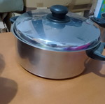 Medium pot with slightly dented lid