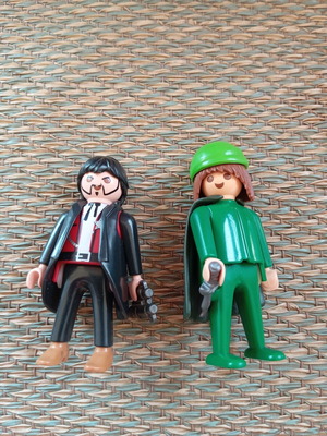 Playmobil figures set of 2