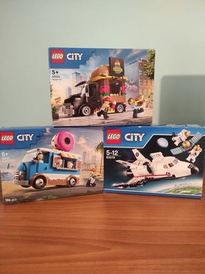 Lego City sets 60452, 60078, 60404 like new, complete with figures and boxes