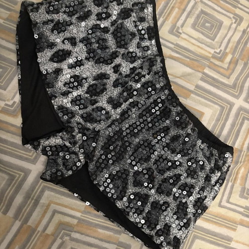 Shein mini sexy leopard shorts, black and white