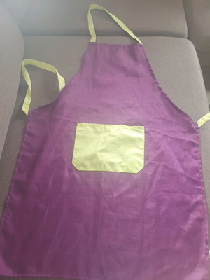 Kitchen apron like new for cooking protection