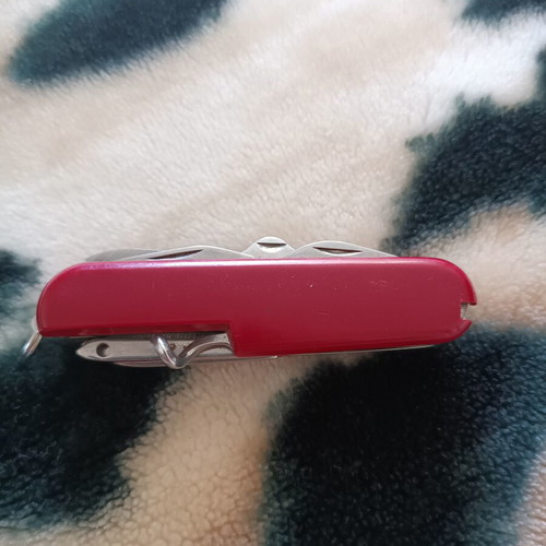 Swiss multitool pocket knife with 11 tools like new
