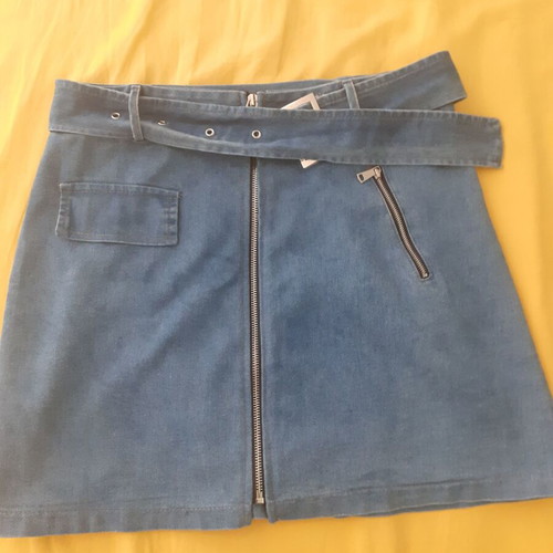 Mini denim skirt new, blue, with zipper and belt