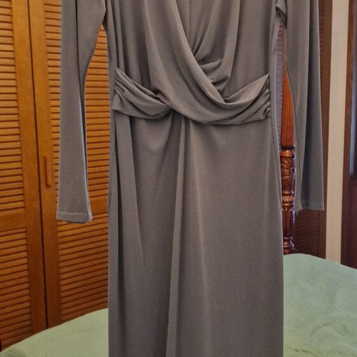 Draped dress with long sleeves Medium like new, gray