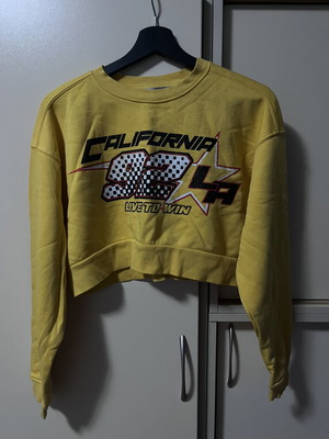 Bershka cropped long sleeve top, yellow, XS