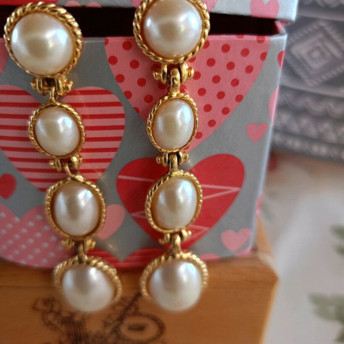 Fo Bijou Earrings like new, 7 centimeters long