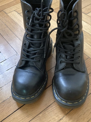 Doc Martens 1919 boots with metal toe used, size 36, black