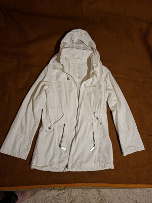 Jacket white size M like new for women