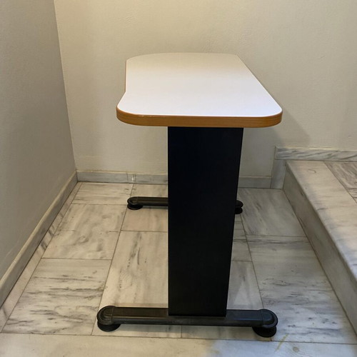 Desk table used, in excellent condition, 3 available