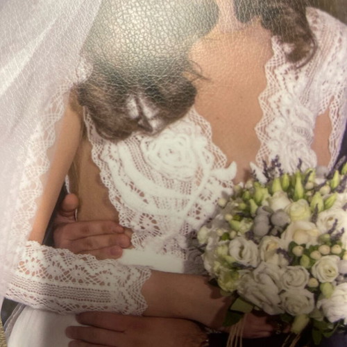 Wedding veil and skirt with train by Zolotas like new, white