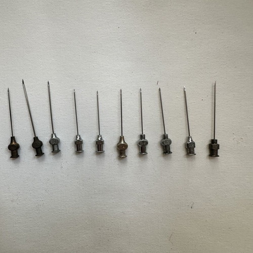 Vintage glass syringe set 5ml with 10 metal needles and case