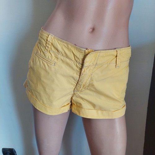 Ralph Lauren vintage Y2K polo shorts yellow size small like new