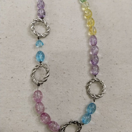 Modern necklace slightly used