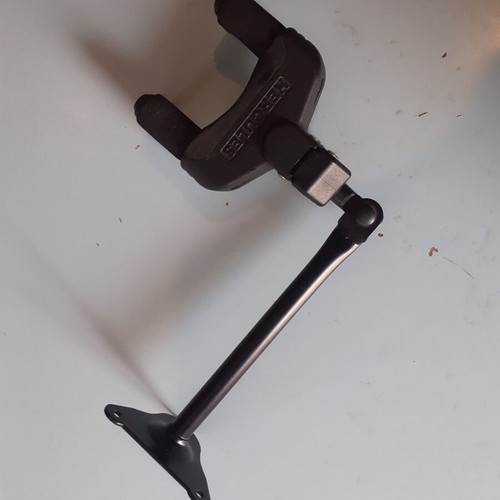 Guitar/Bass Stand like new