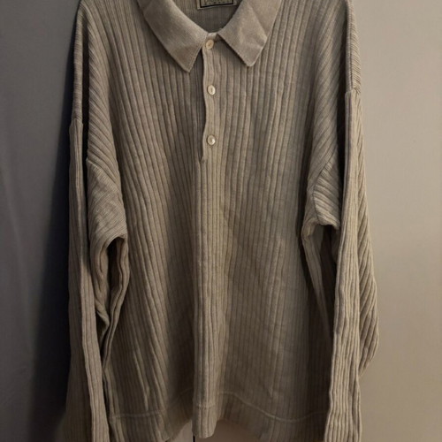 Beige pullover with collar like new, size L