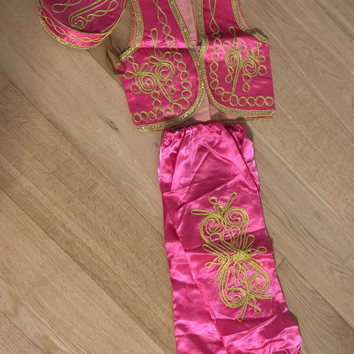 Children's carnival costumes used for ages 2-5