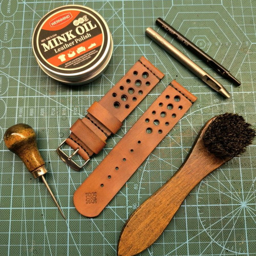 Handmade leather watch strap Racer style, custom colors