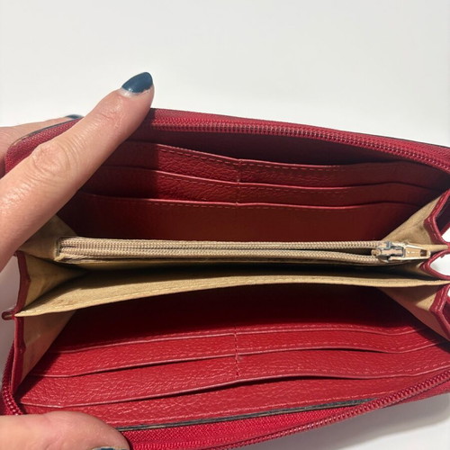 Kem wallet used, red