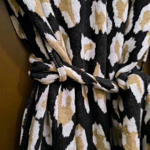 Vila knitted wrap cardigan XL like new, black and beige