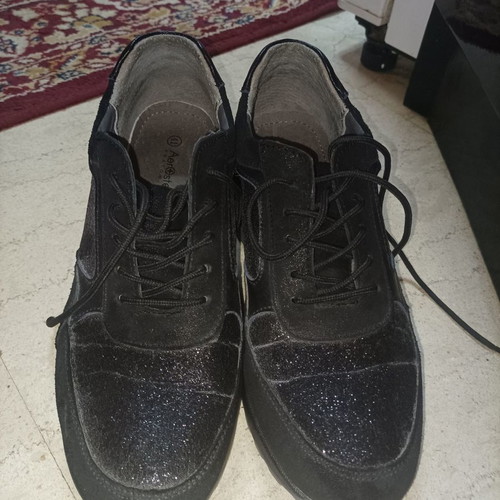 Anatomical women's shoes like new with rhinestones size 40-41