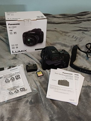 Panasonic Lumix FZ82D camera like new with Sandisc Extreme 64GB SDXC