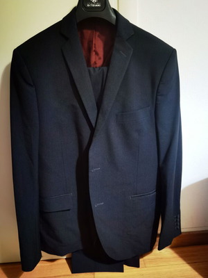 Bitsiani suit like new, black, size 46 with jacket, trousers and tie