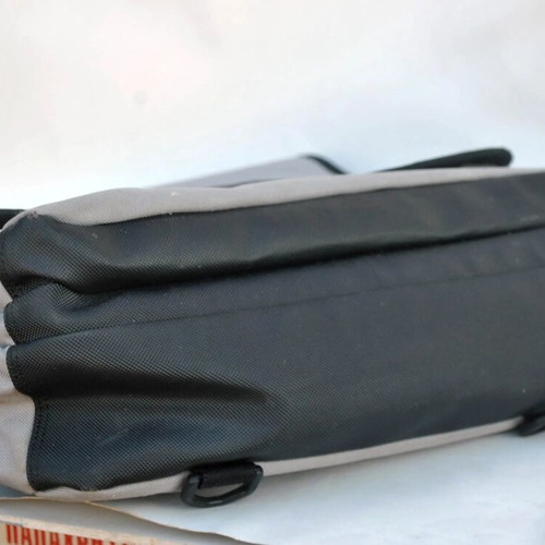 Quiksilver Messenger Bag used, grey and black shoulder laptop bag Y2K
