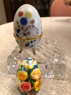 Easter egg new with decorative case and egg inside