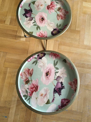 Set of auxiliary tables used with floral design