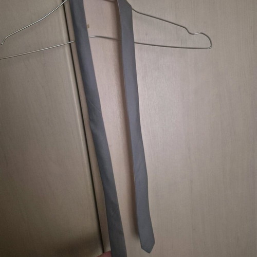 Teen tie thin chic like new, pink gray double face