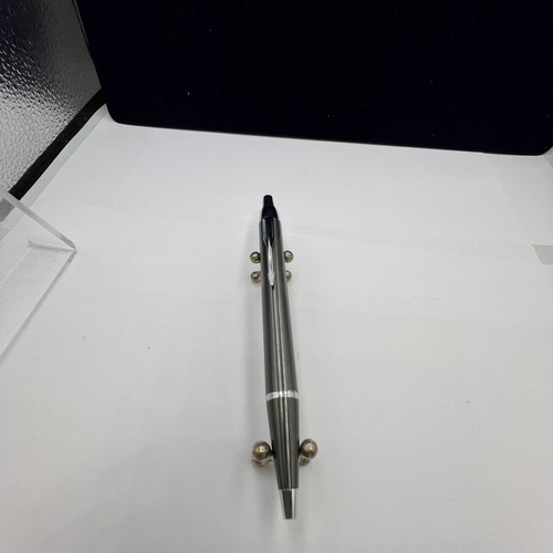 Parker pen like new without box