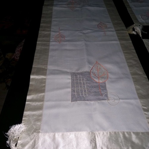Square table linens set used, 4 pieces