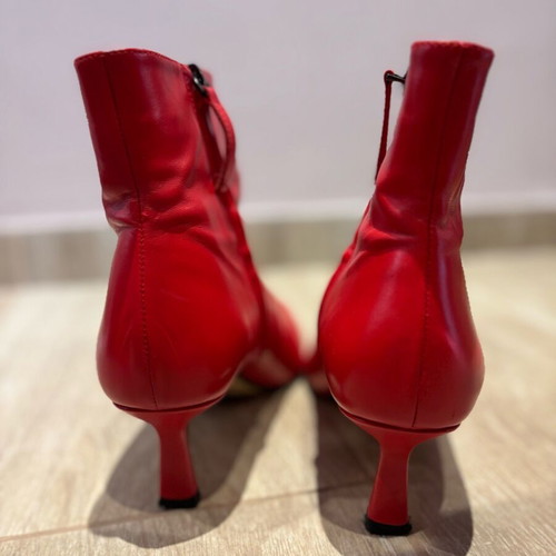Zara leather kitten heels ankle boots like new, red, size 40