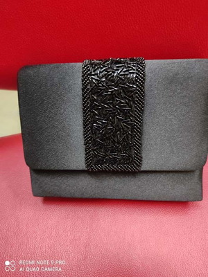 Black shoulder bag used in excellent condition