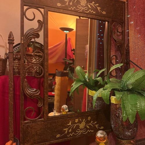 Classic vanity set with mirror and stool made of wrought iron like new