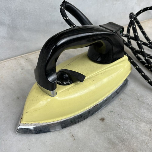 Vintage rare clothes iron, rare color