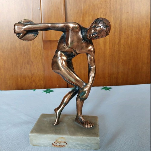Bronze Discobolus used with marble base