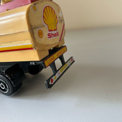 Hot Wheels tanker used, made in Italy, metal base, plastic