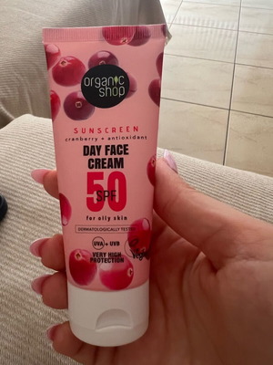 Face sunscreen 50spf new, closed packaging