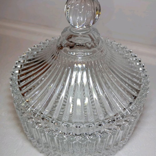 Glass fondant dish like new