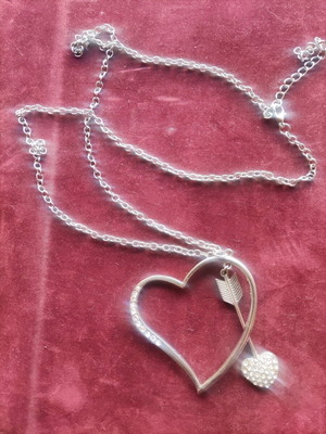 Silver jewelry new with heart pendant and 40 cm chain
