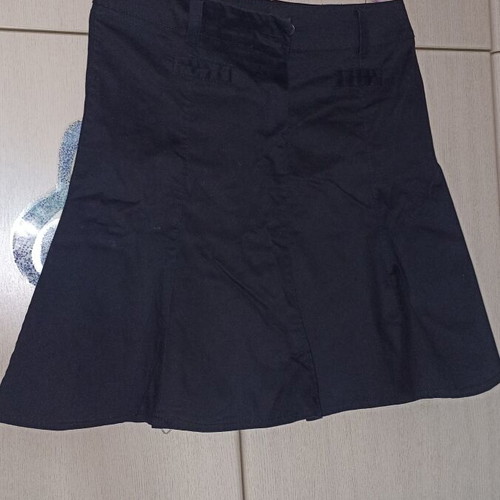 Black A-line skirt size medium new fabric with belt loops