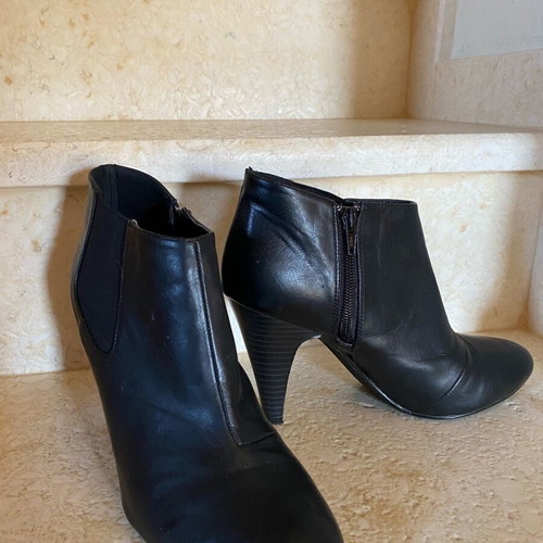 Ankle boots leather H&M like new, black
