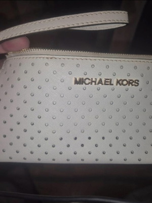 Michael Kors bag wallet like new, white