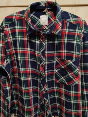 Pull& Bear Checkered Shirt Medium Like New, Red and Green